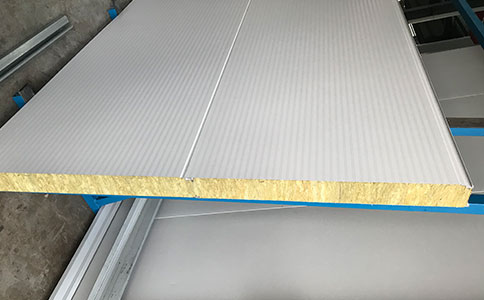 如何正確安裝巖棉夾芯板以確保保溫效果？